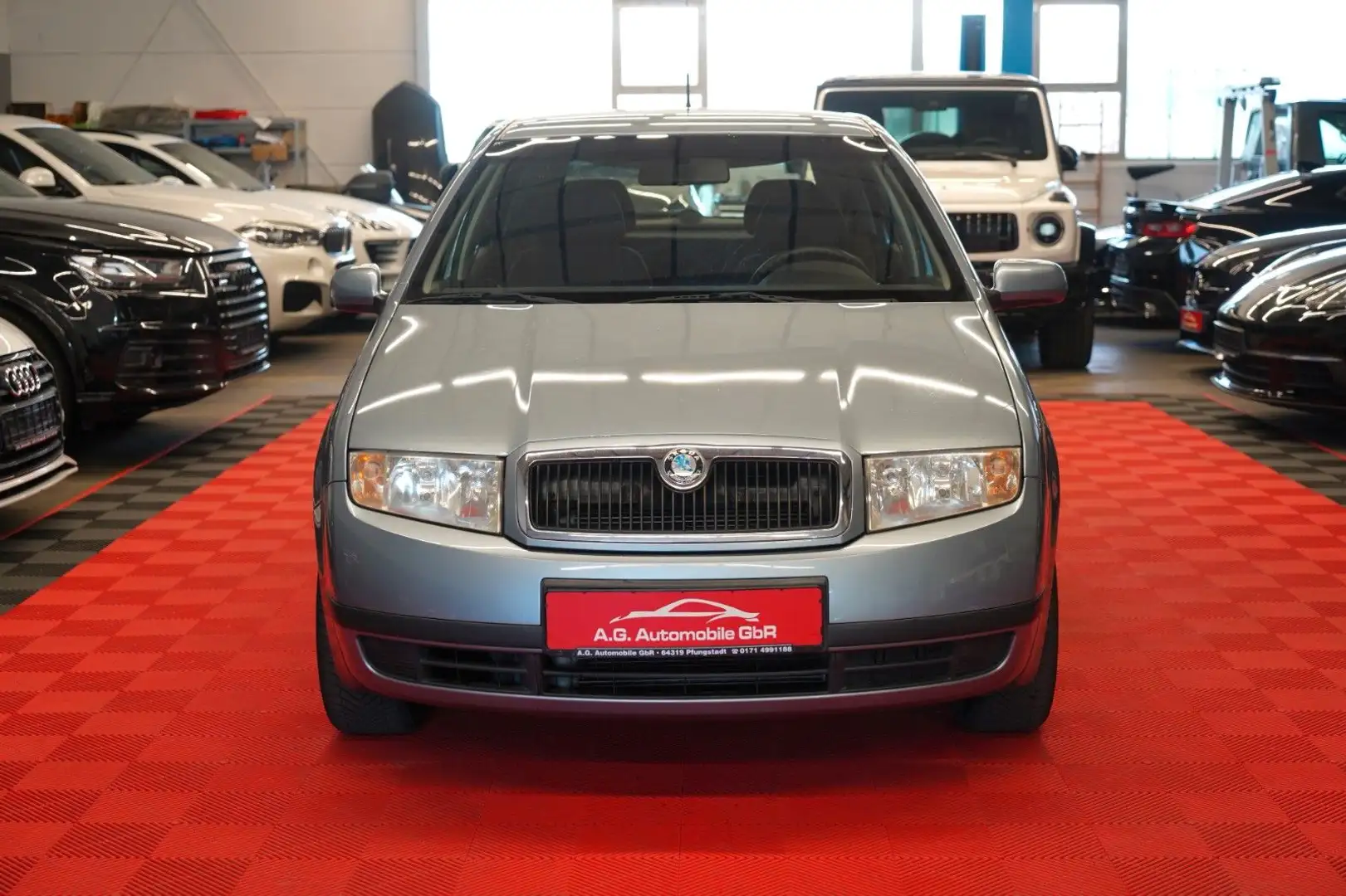 Skoda Fabia 1.2 Lim Klimaanlage*Bordcomputer*Zentral* Grau - 2