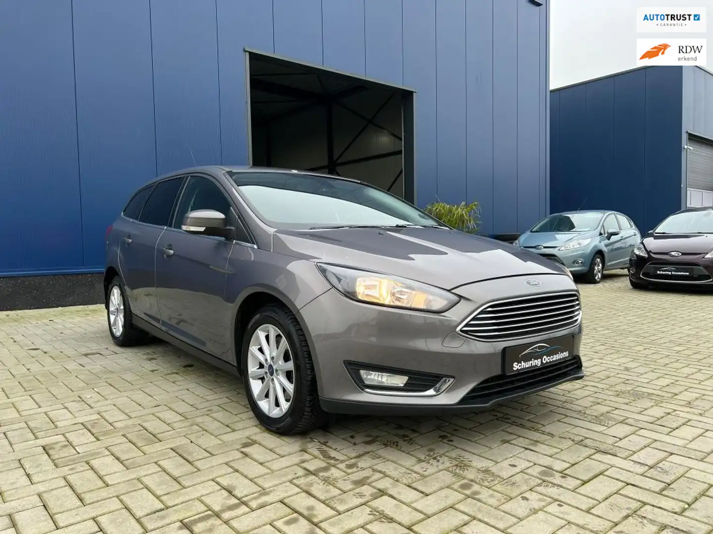 Ford Focus 1.5 Titanium / 182PK / NAVIGATIE / TREKHAAK / CRUI Bruin - 1
