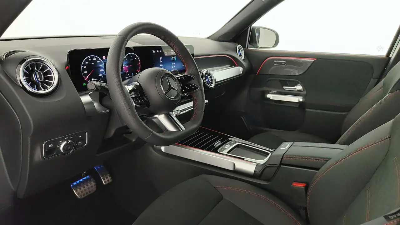 Mercedes-Benz GLB 2026