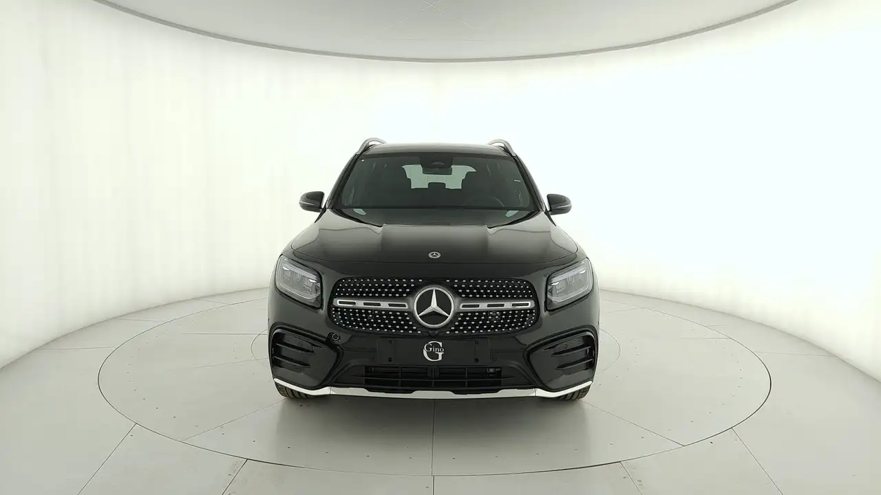 Mercedes-Benz GLB 2026