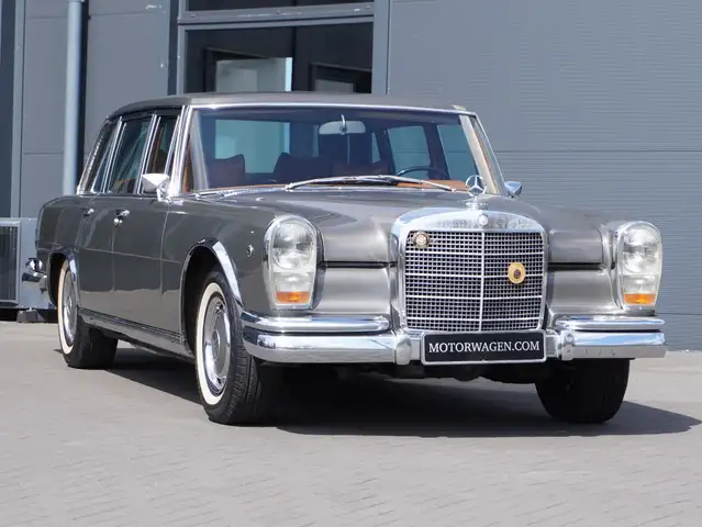Mercedes-Benz 600