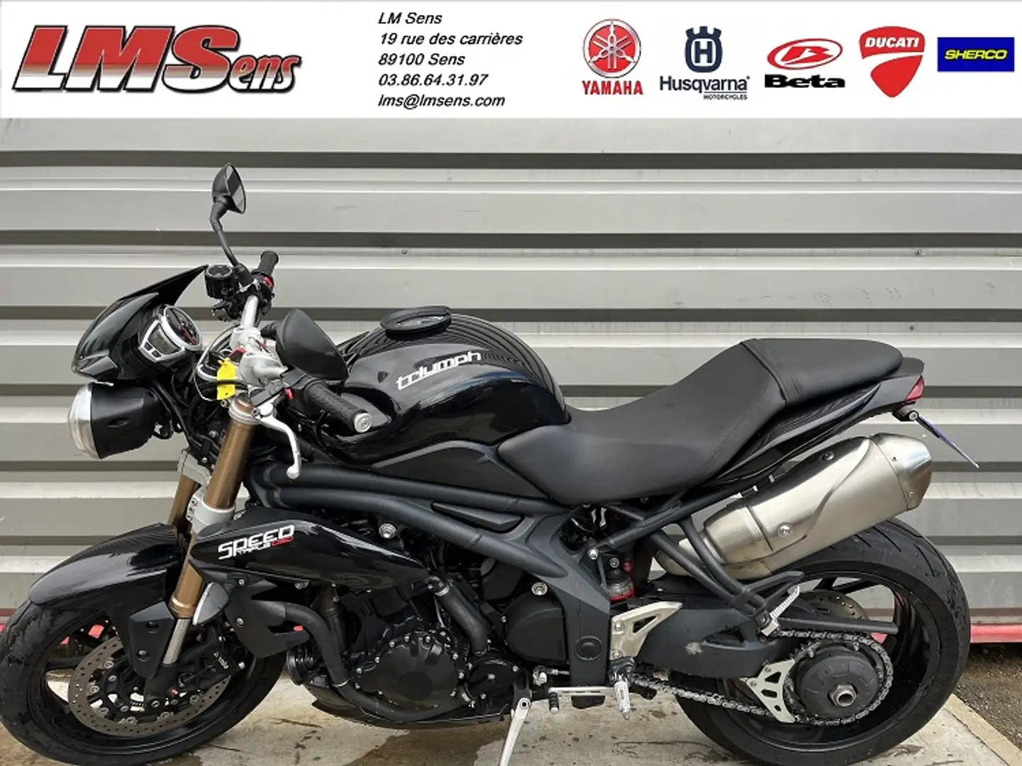 Triumph Speed Triple 1050 Noir - 2