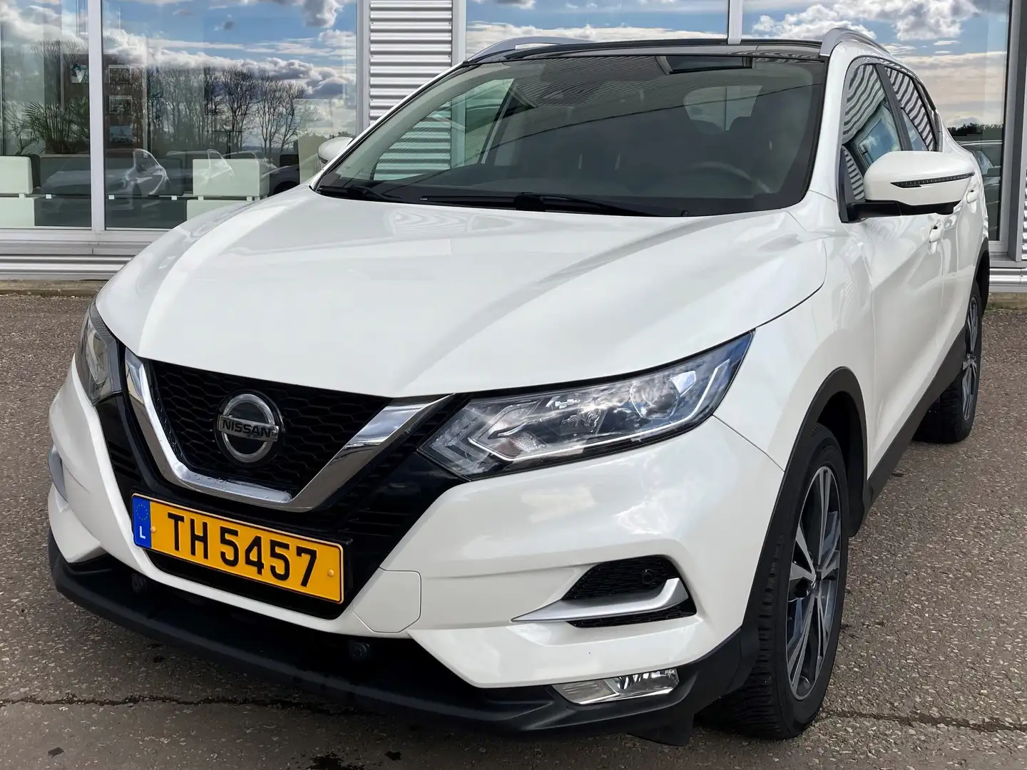 Nissan Qashqai Blanc - 1