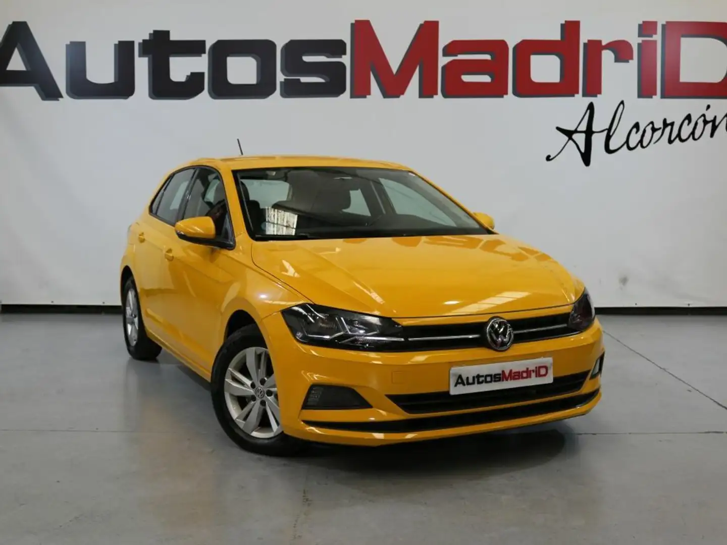 Volkswagen Polo Advance 1.6 TDI 70kW (95CV) Jaune - 1