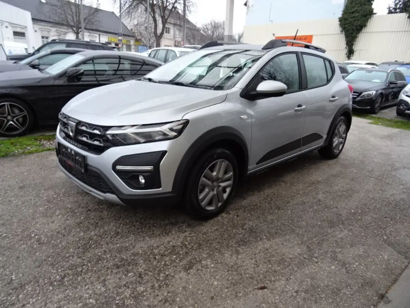 Dacia Sandero Stepway Comfort TCe 90 Silber - 2