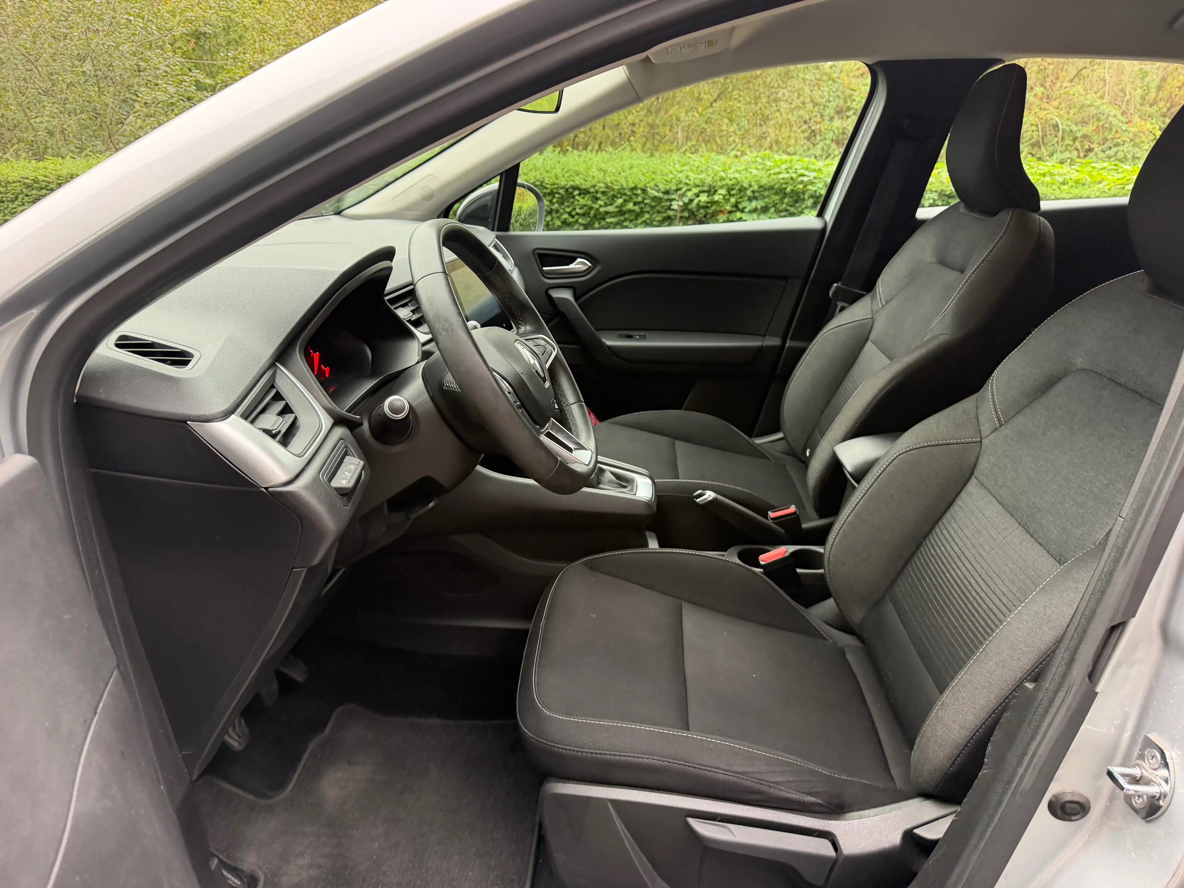 Renault Captur Captur 1.0 TCe Corporate Edit. GPF (Fl.)(EU6D) — photo 6