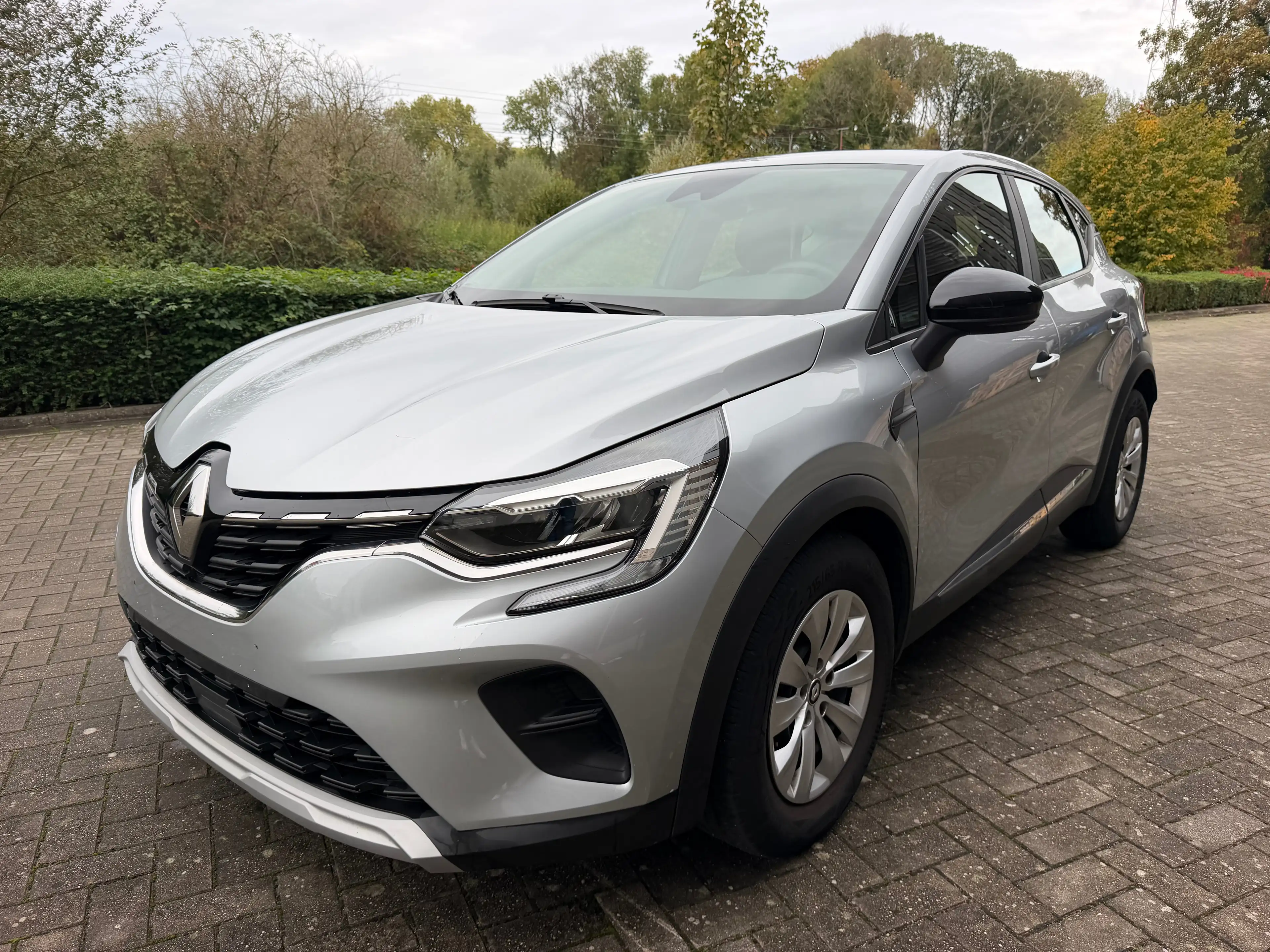 Renault Captur Captur 1.0 TCe Corporate Edit. GPF (Fl.)(EU6D) — photo 2