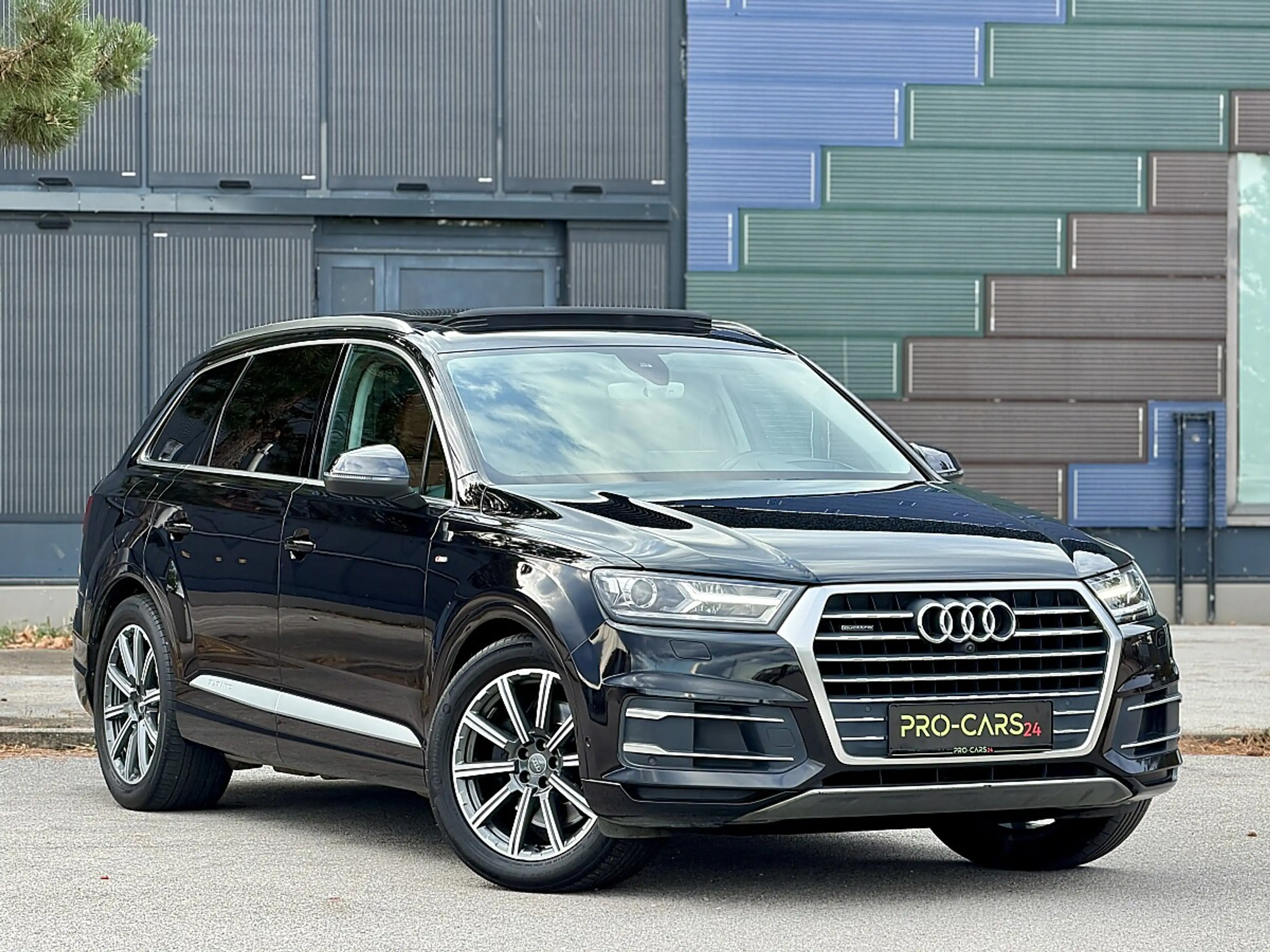 Audi Q7 3.0 TDI // BOSE // PANORAMADACH // SOFT CLOSE — photo 3