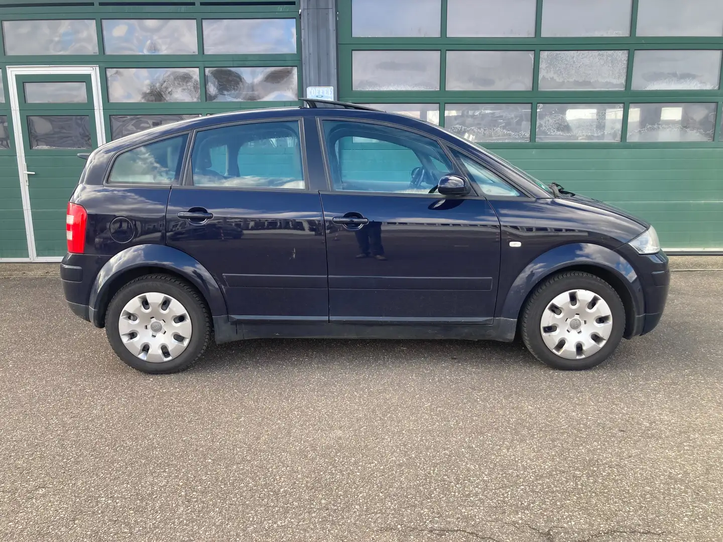 Audi A2 1.4 Lederlenkrad Inspektion / Zahnriemen Neu Blau - 2