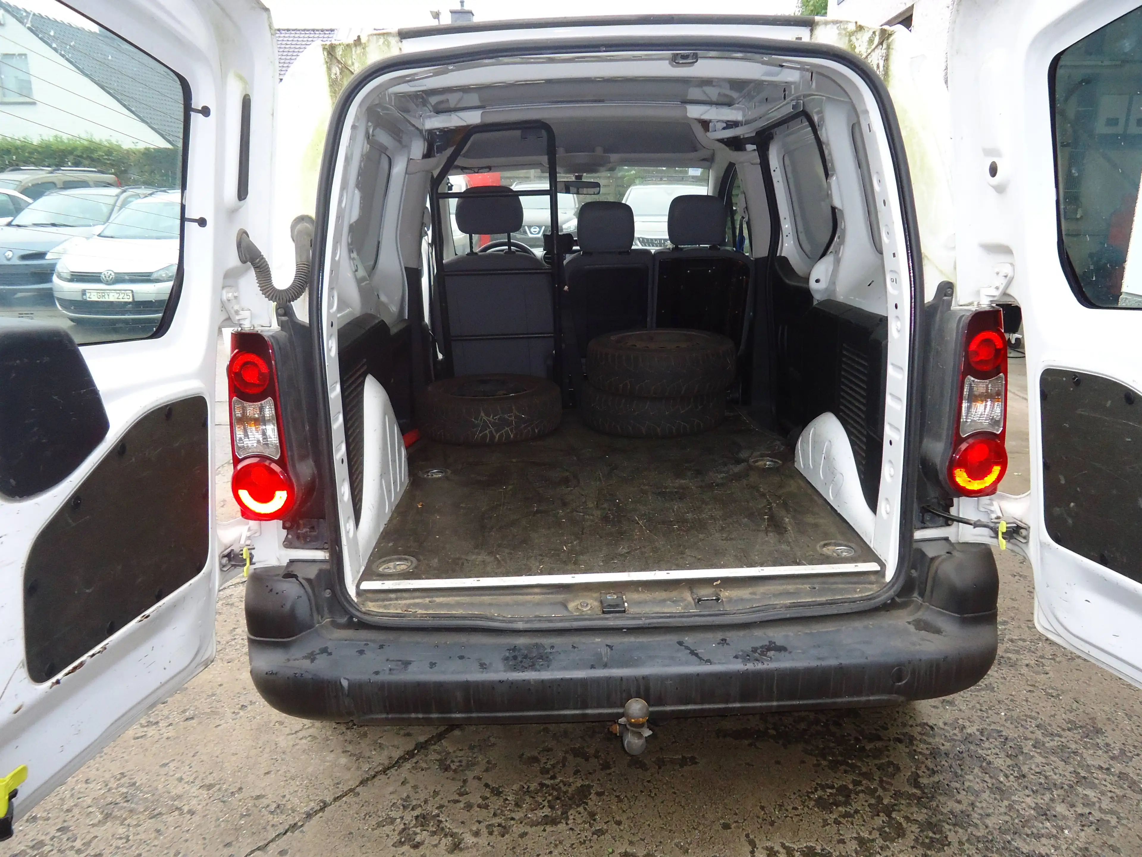 Citroen Berlingo 1.6 HDi 227 L1H1 Pack CD Airco — photo 6