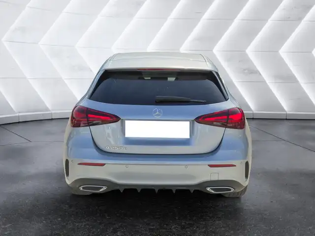 Mercedes-Benz A-Class view 3