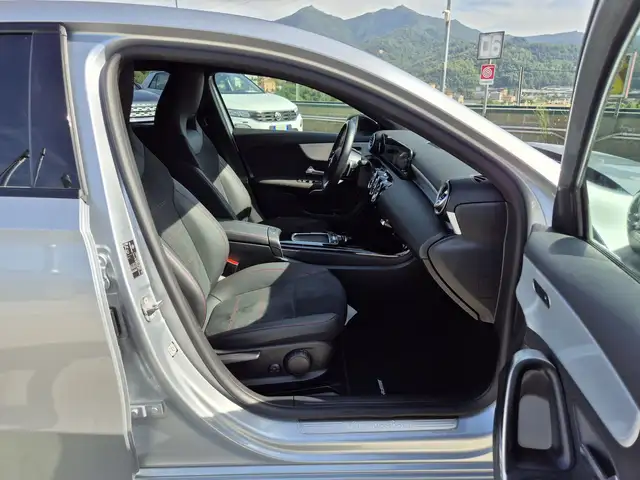 Mercedes-Benz A-Class view 9