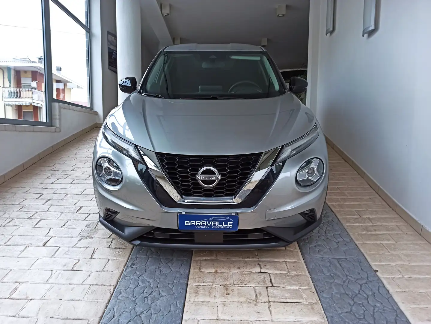 Nissan Juke 1.0 dig-t Acenta 114cv Grigio - 2