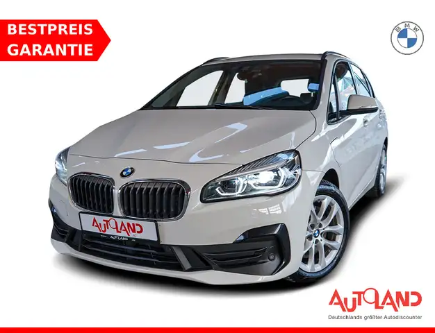 BMW 225 xe Navi Sitzheizung Klimaaut. PDC