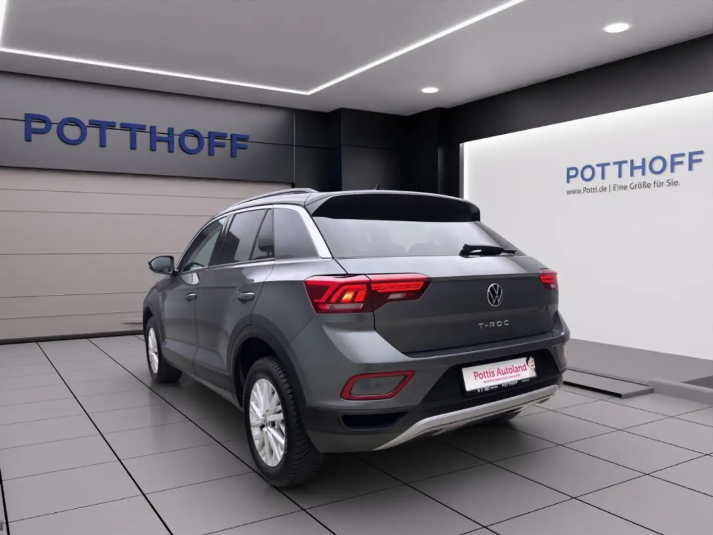 Volkswagen T-Roc 1.0 TSI LIFE NAVI KLIMA SITZHZG PDC Grau - 2