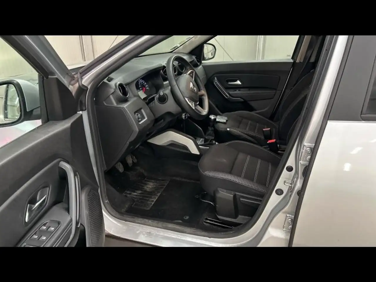 Dacia Duster — photo 13