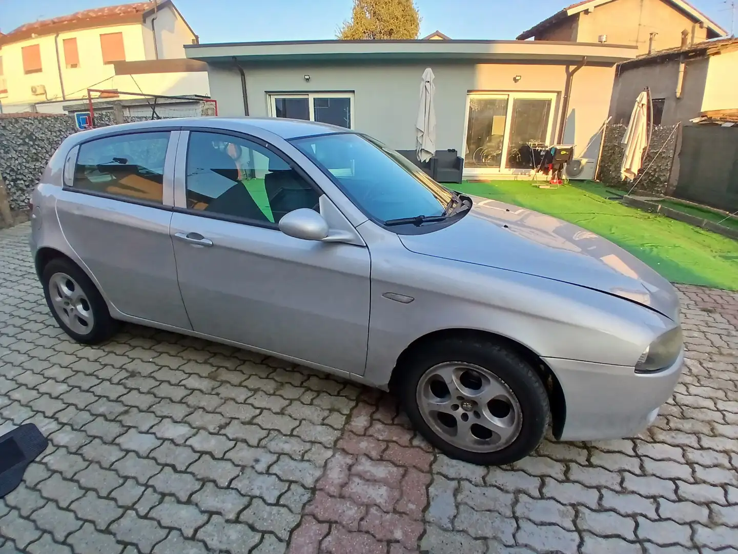 Alfa Romeo 147 5p 1.9 jtd Progression 120cv - 1