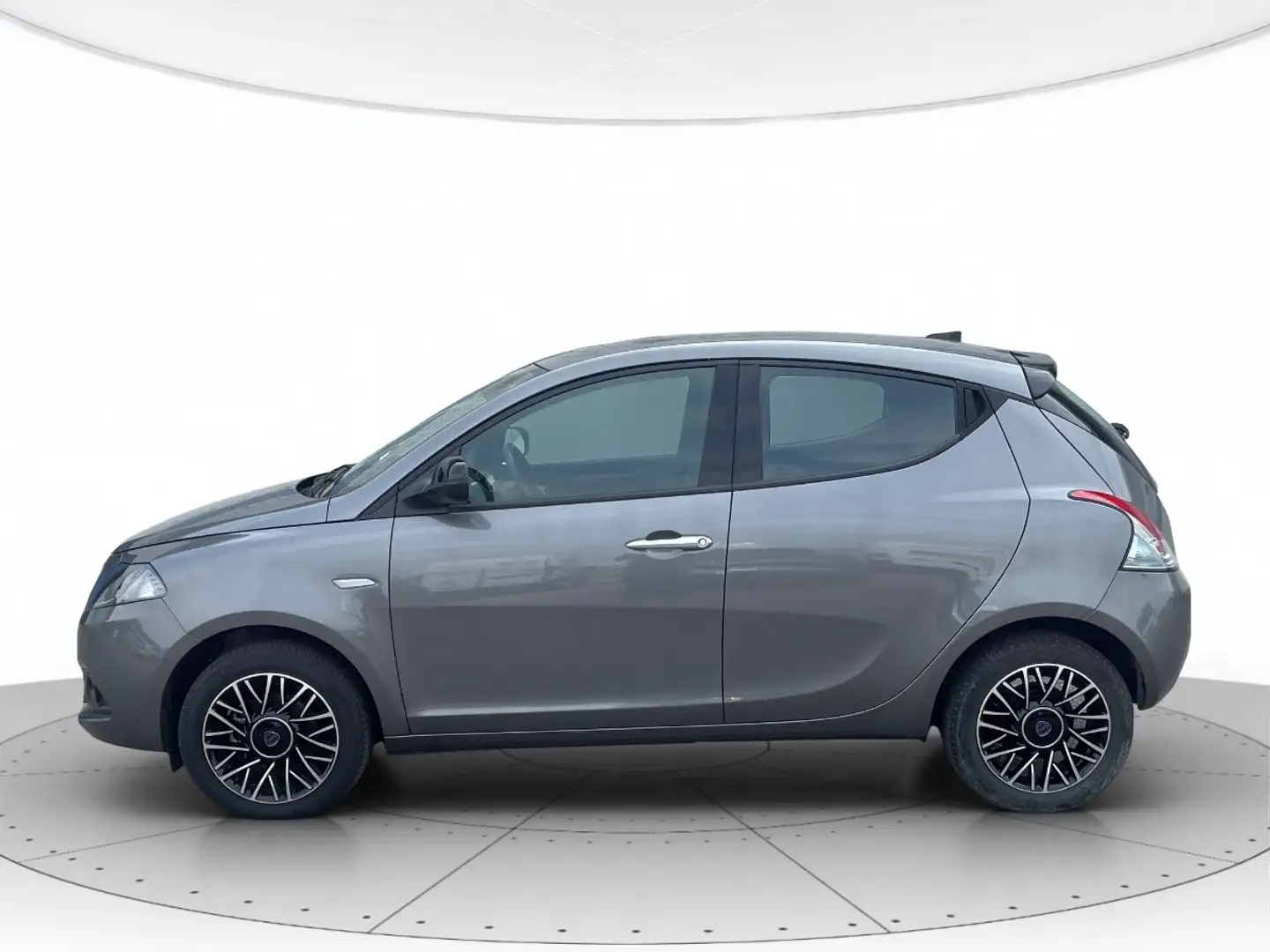 Lancia Ypsilon 1.0 Hybrid 70cv Platino Grigio - 2