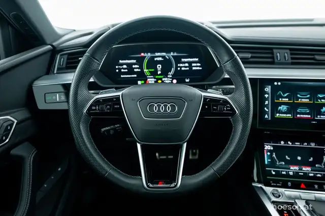 Audi Q8 e-tron 55 SB quattro 2x S-LINE PANO MATRIX LUFT -49% Ansicht 6
