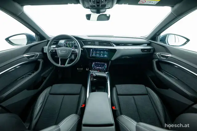 Audi Q8 e-tron 55 SB quattro 2x S-LINE PANO MATRIX LUFT -49% Ansicht 5