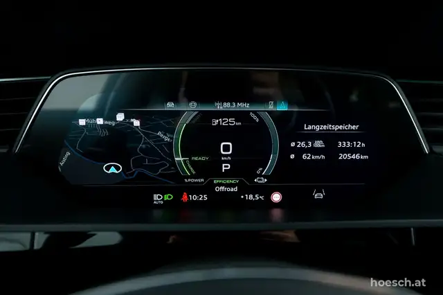 Audi Q8 e-tron 55 SB quattro 2x S-LINE PANO MATRIX LUFT -49% Ansicht 12