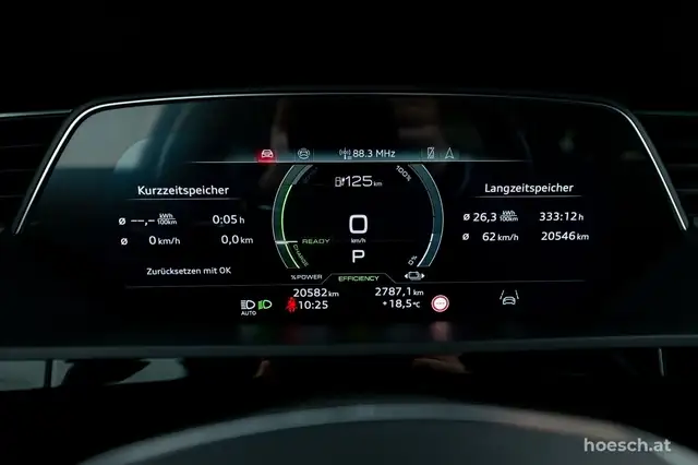 Audi Q8 e-tron 55 SB quattro 2x S-LINE PANO MATRIX LUFT -49% Ansicht 11