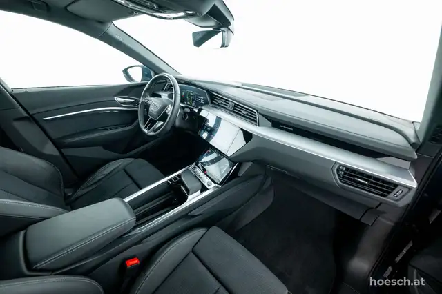 Audi Q8 e-tron 55 SB quattro 2x S-LINE PANO MATRIX LUFT -49% Ansicht 28