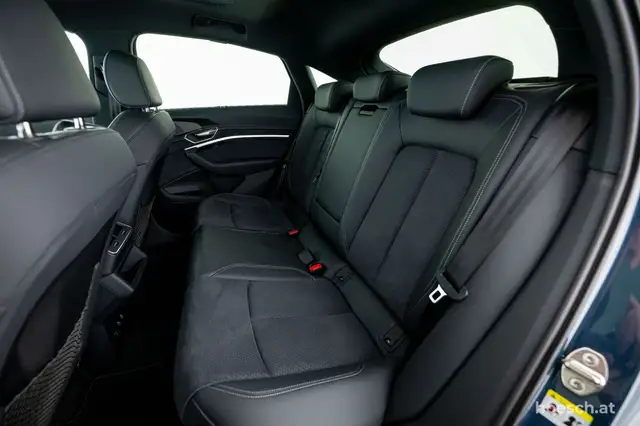 Audi Q8 e-tron 55 SB quattro 2x S-LINE PANO MATRIX LUFT -49% Ansicht 7