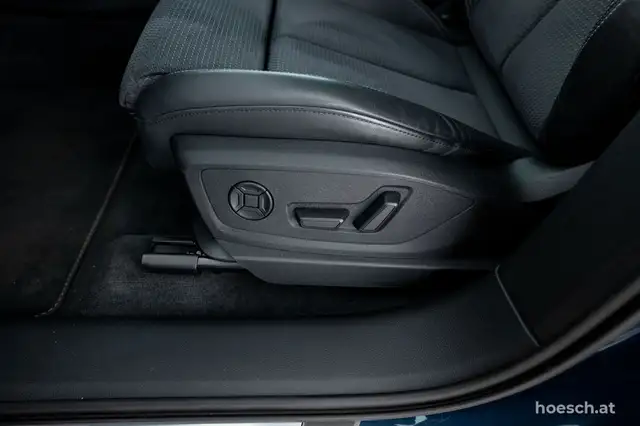 Audi Q8 e-tron 55 SB quattro 2x S-LINE PANO MATRIX LUFT -49% Ansicht 36
