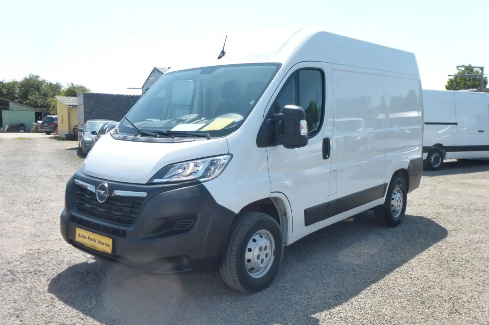 Opel Movano C L1H2 Klima Standhzg Sitzhzg Kam AHK Weiß - 1