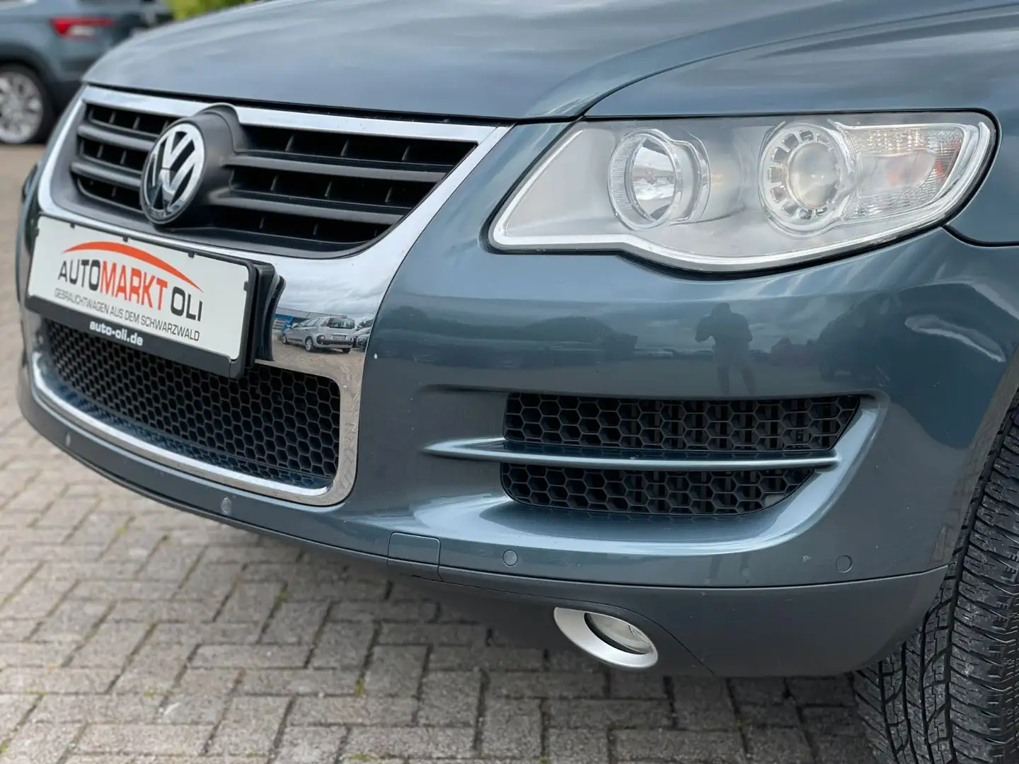 Volkswagen Touareg Allrad Automatik*Klima*PDC*AHK*TÜV 05/27 Grau - 2