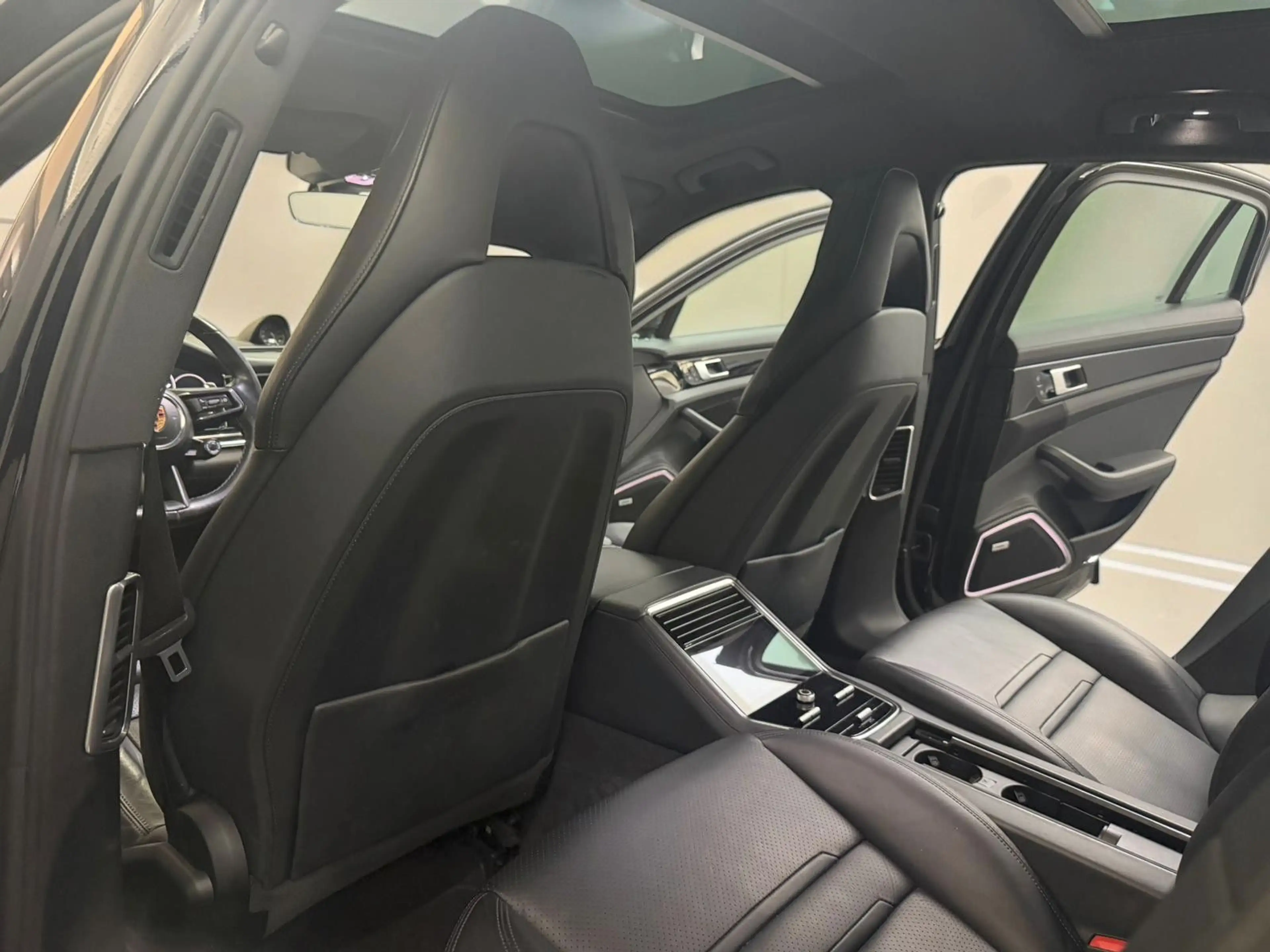 Porsche Panamera 4 E-Hybrid*PANO*NACHTSICHT*4-ZONE*21Z*E — photo 14