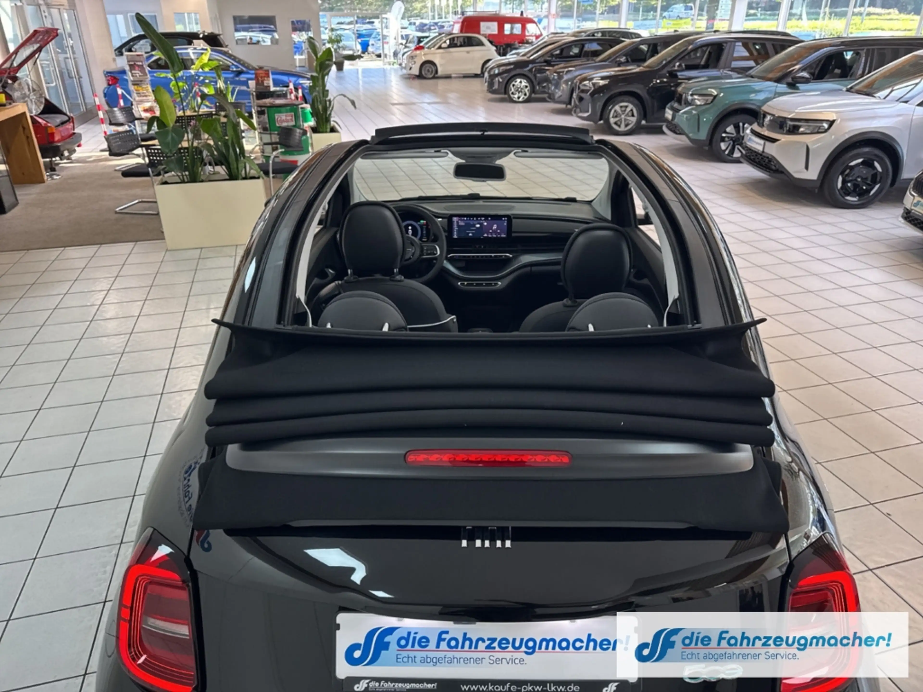 Fiat 500e e Navi Memory Sitze Soundsystem JBL Apple CarPlay — photo 13
