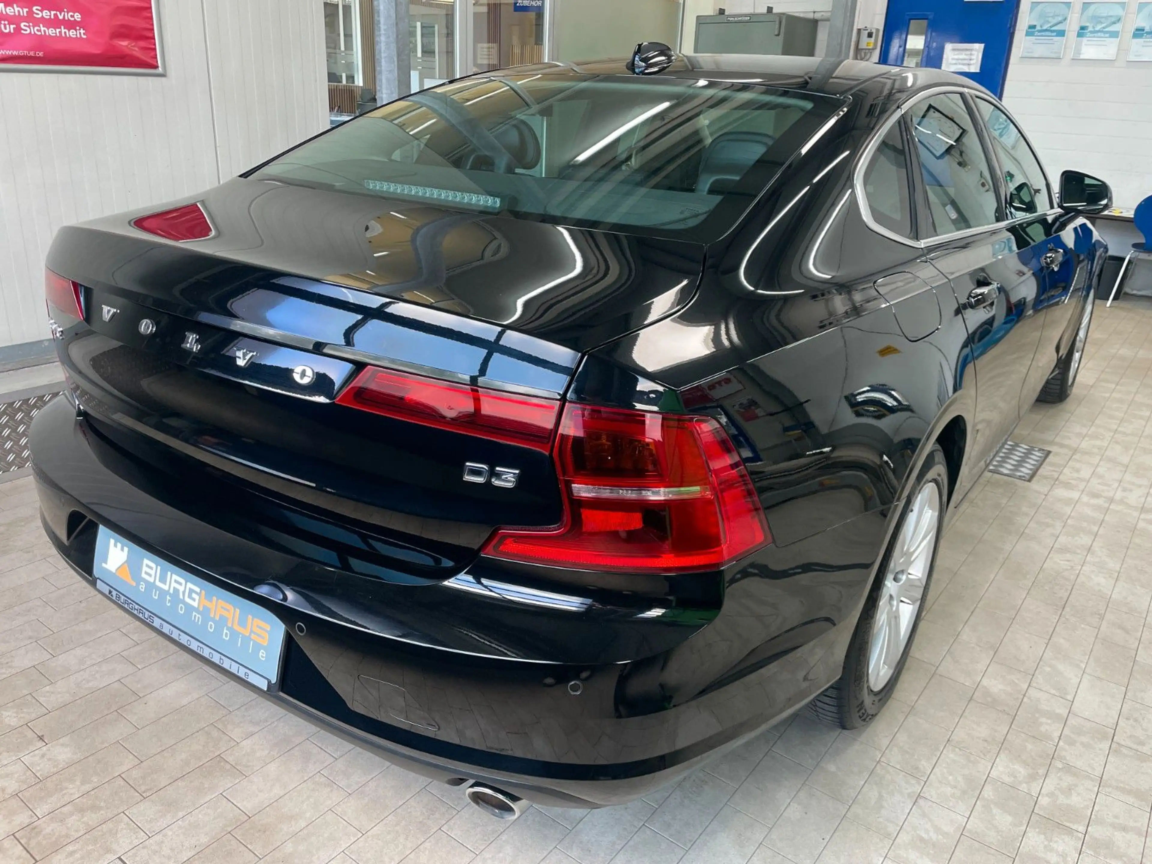 Volvo S90 LIM MOMENTUM/LEDER/SENUS/NAVI/ACC/SPUR/PDC — photo 3