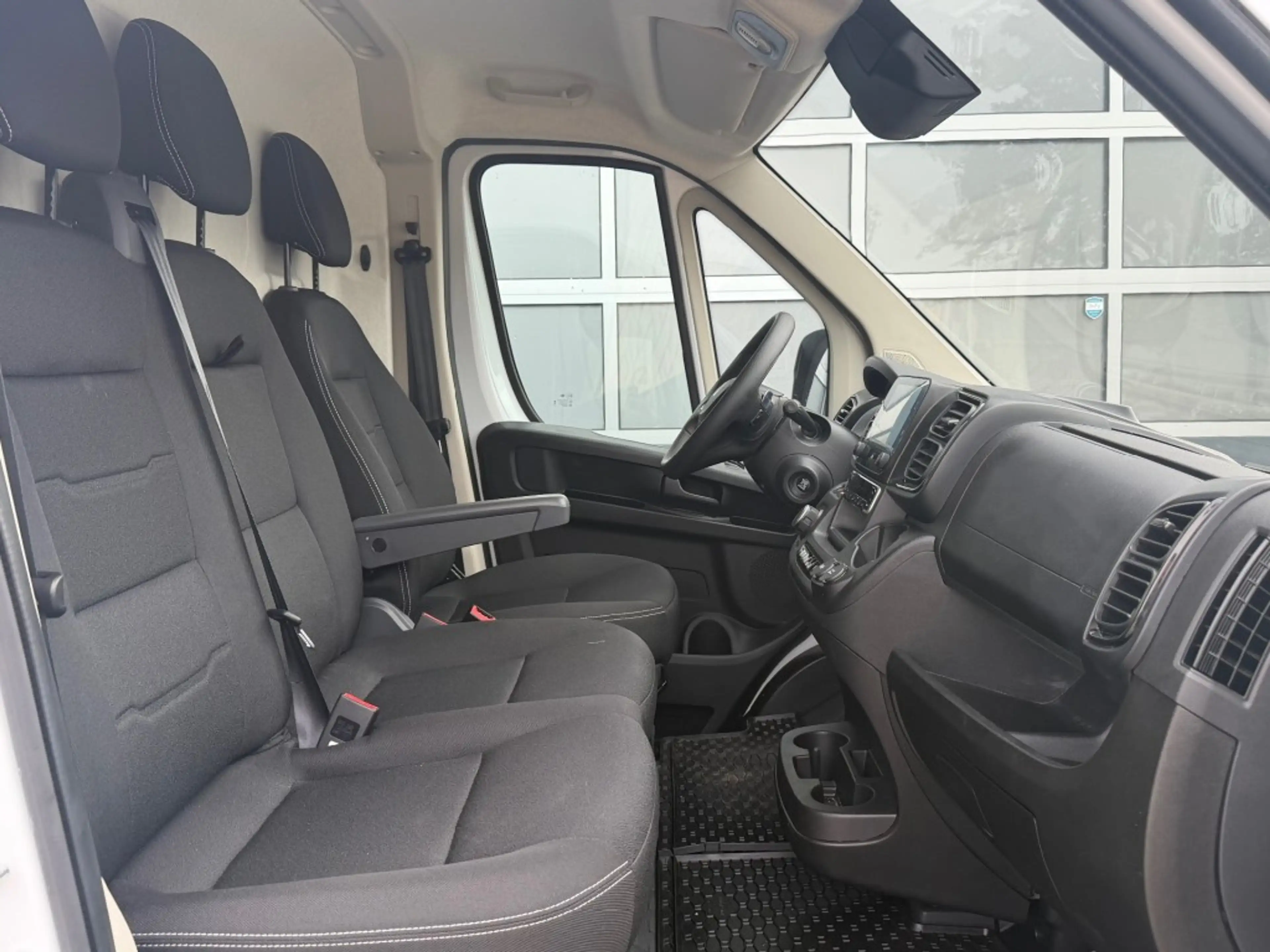 Fiat Ducato L4H2 e-Ducato 205KW 110kWh 424km WLTP / Carplay / — photo 6