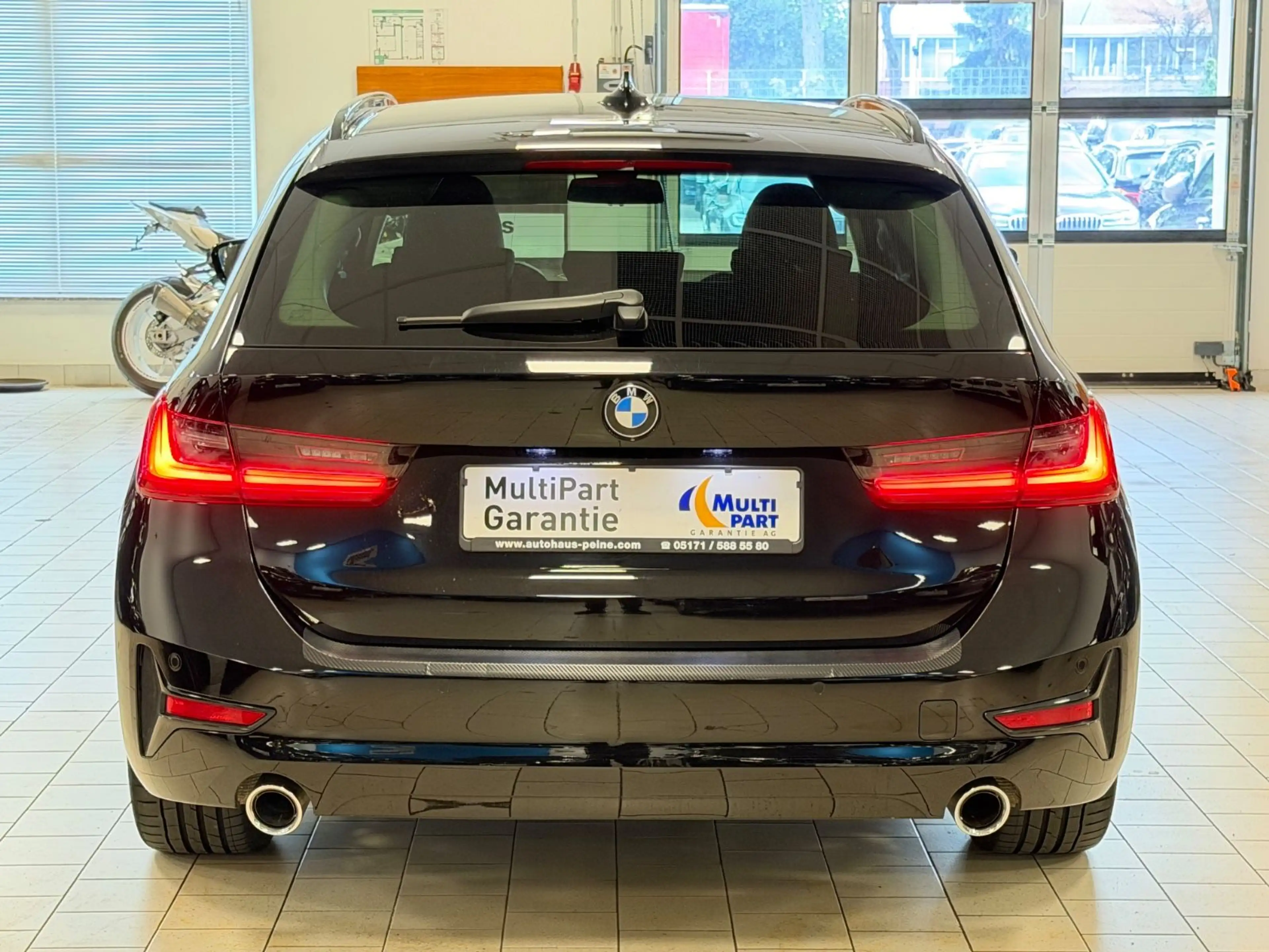 BMW 320 xd Advan/Aut/Navi/SportSitz/SitzHeiz/LED/PDC — photo 9