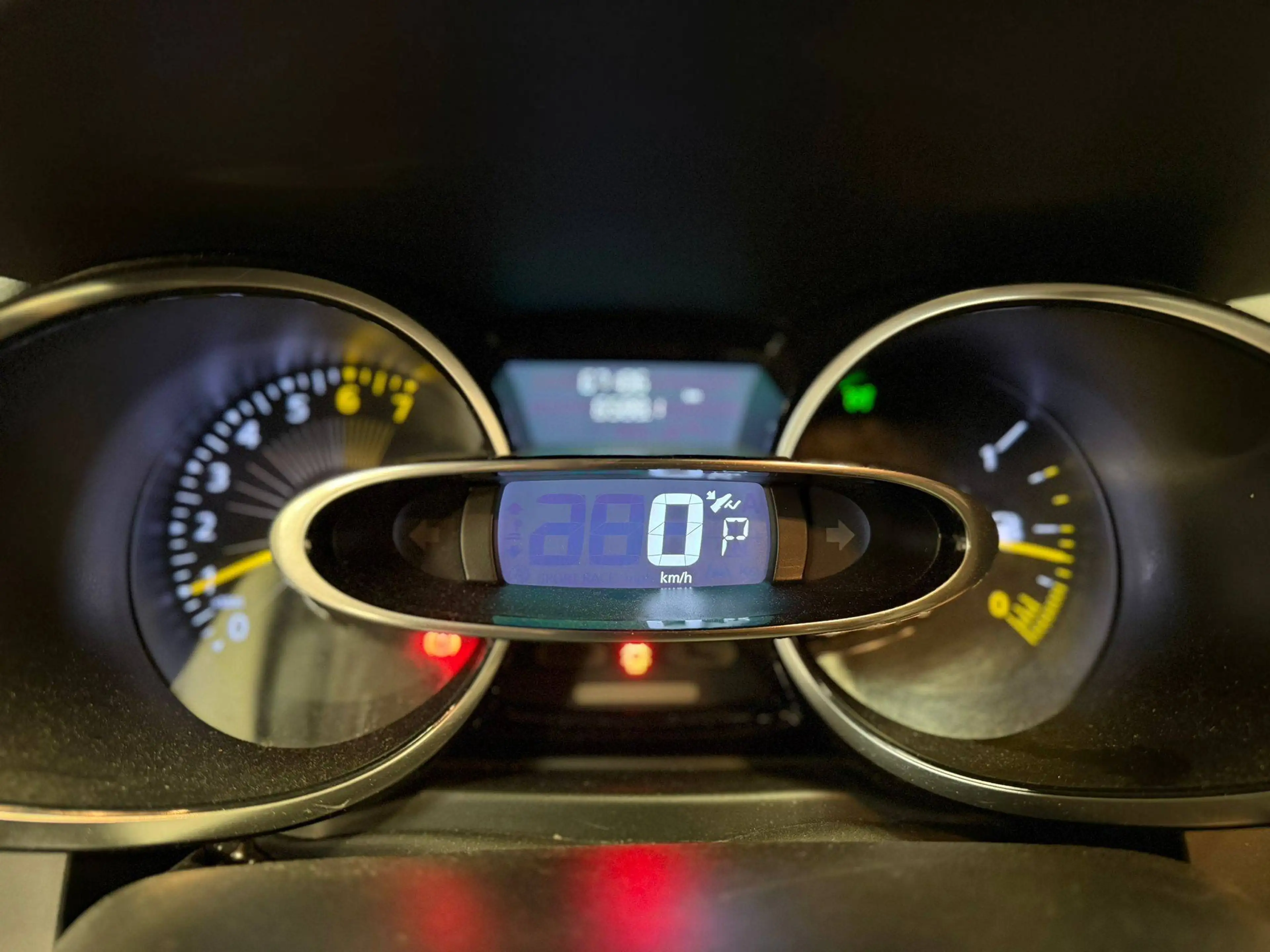 Renault Clio Clio 1.2 TCe Energy Limited EDC / Capt AR. /Cruise/ AC/ ST-STP/ BLTHT/ GPS/ 220€X 60 Mois — photo 8