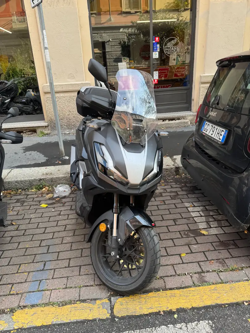 Honda ADV 350 Czarny - 1