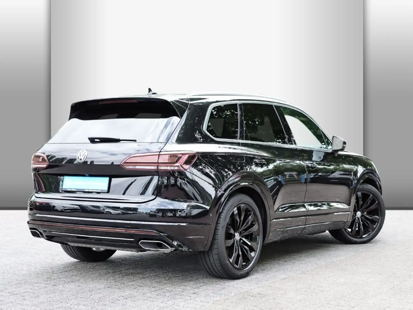 Volkswagen Touareg R-Line 3.0 V6 TDI SCR PANO/LUFTF./ALLRADL./AHK/LED Чорний - 2