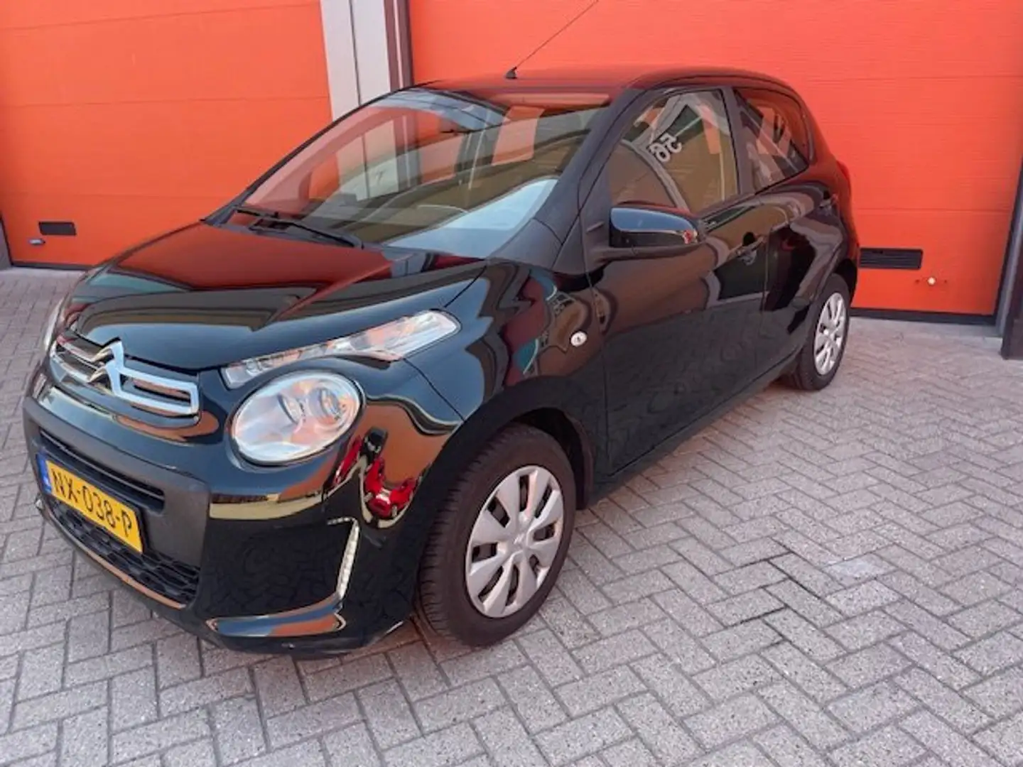 Citroen C1 1.0 e-VTi Selection Zwart - 1