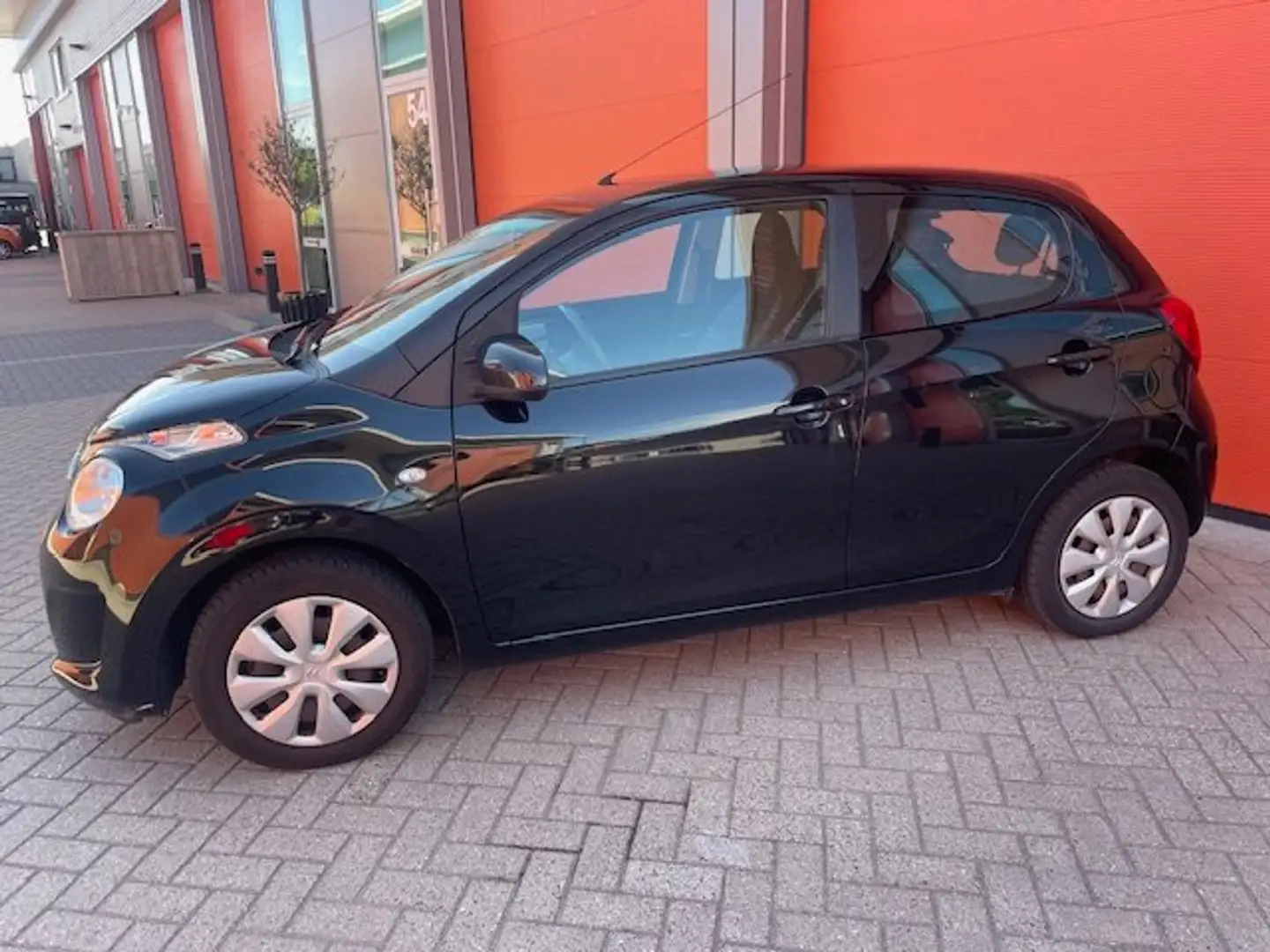 Citroen C1 1.0 e-VTi Selection Zwart - 2