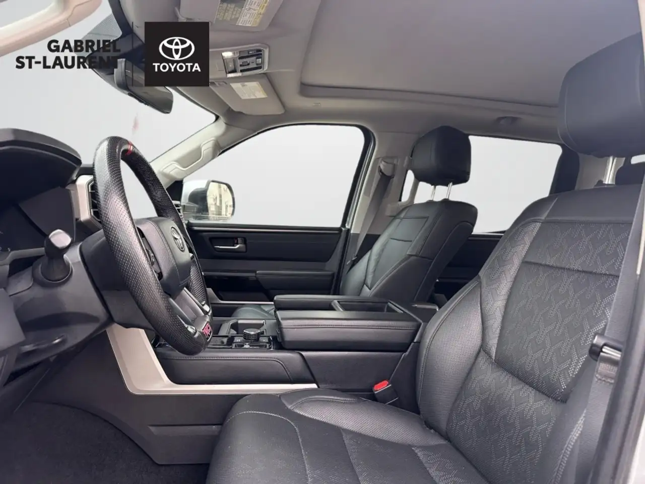 Toyota Tundra снимка Toyota Tundra