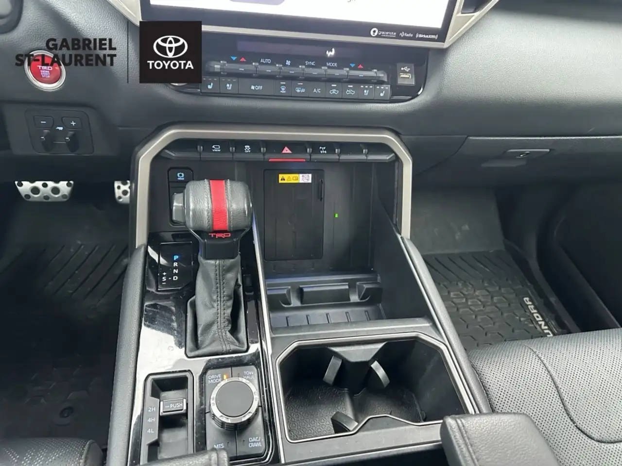 Toyota Tundra снимка Toyota Tundra
