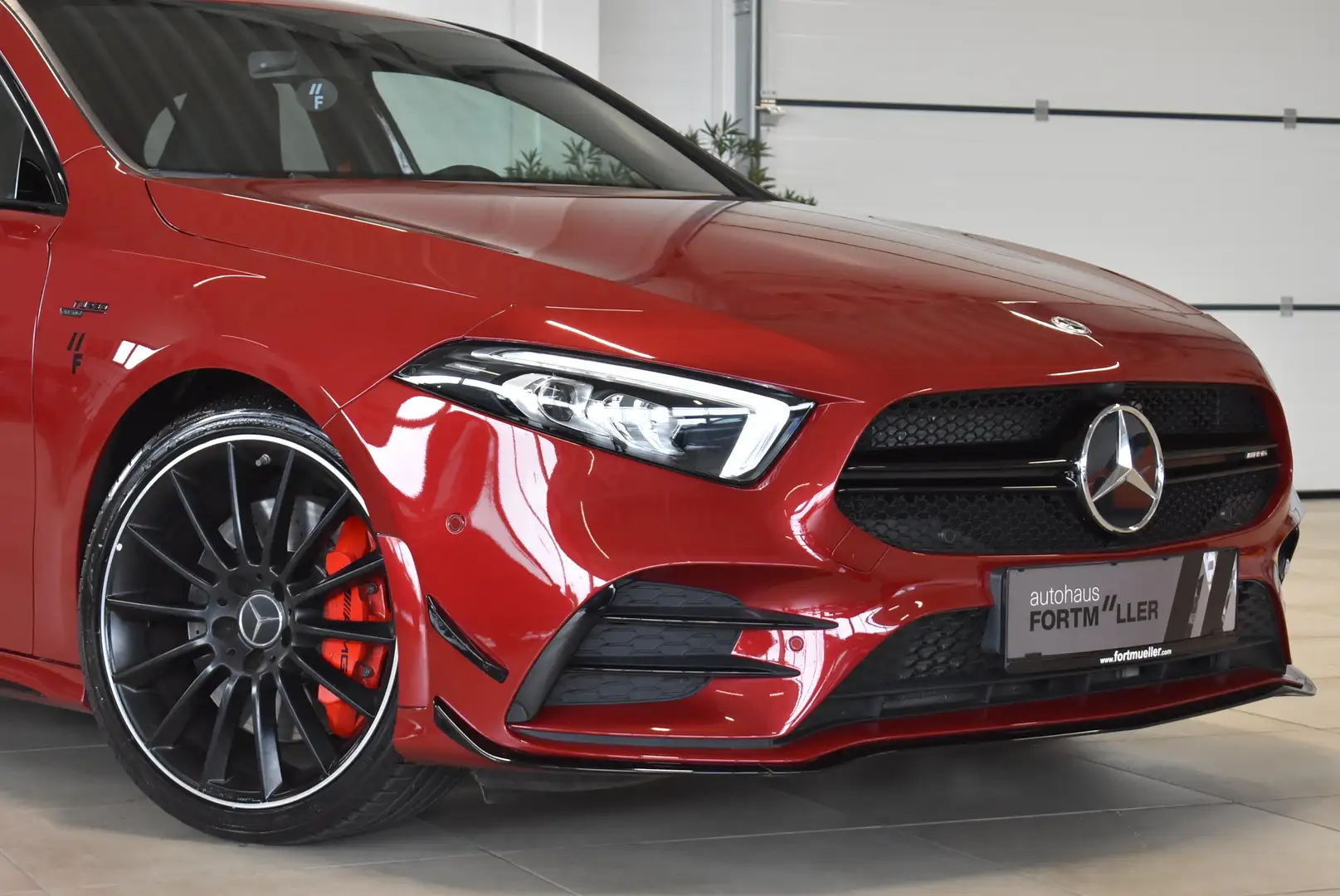 Mercedes-Benz A 35 AMG //Aerodynamik Paket Rood - 2
