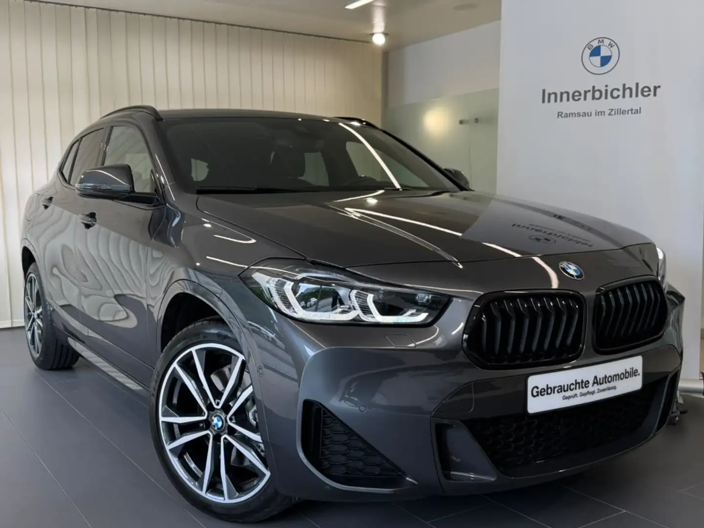 BMW X2 xDrive20d Grau - 1
