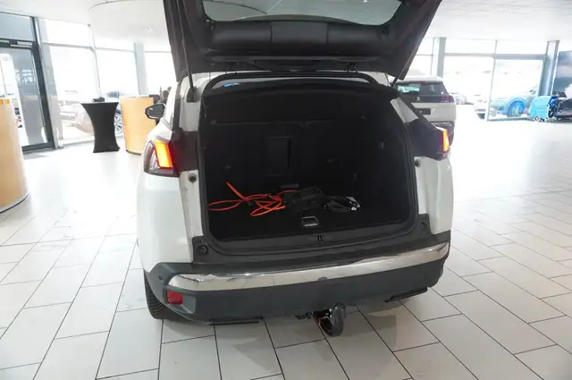 Peugeot 3008 view 13