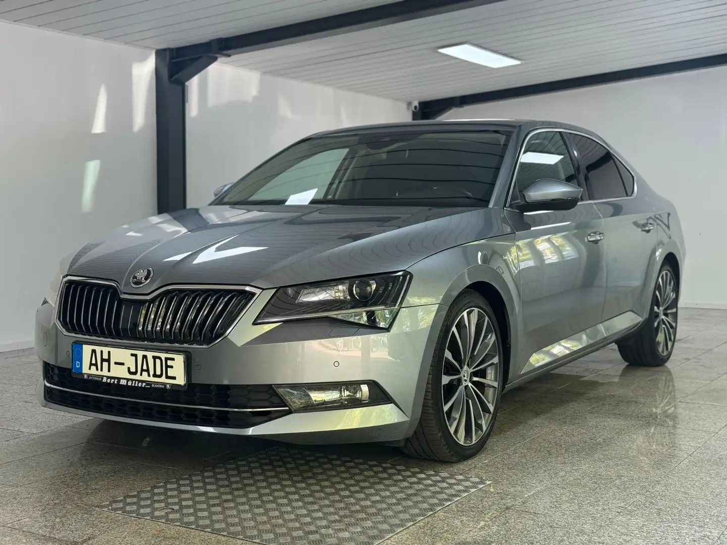 Skoda Superb 2,0TSI DSG *Canton*L&K *Leder*ACC* Grau - 2