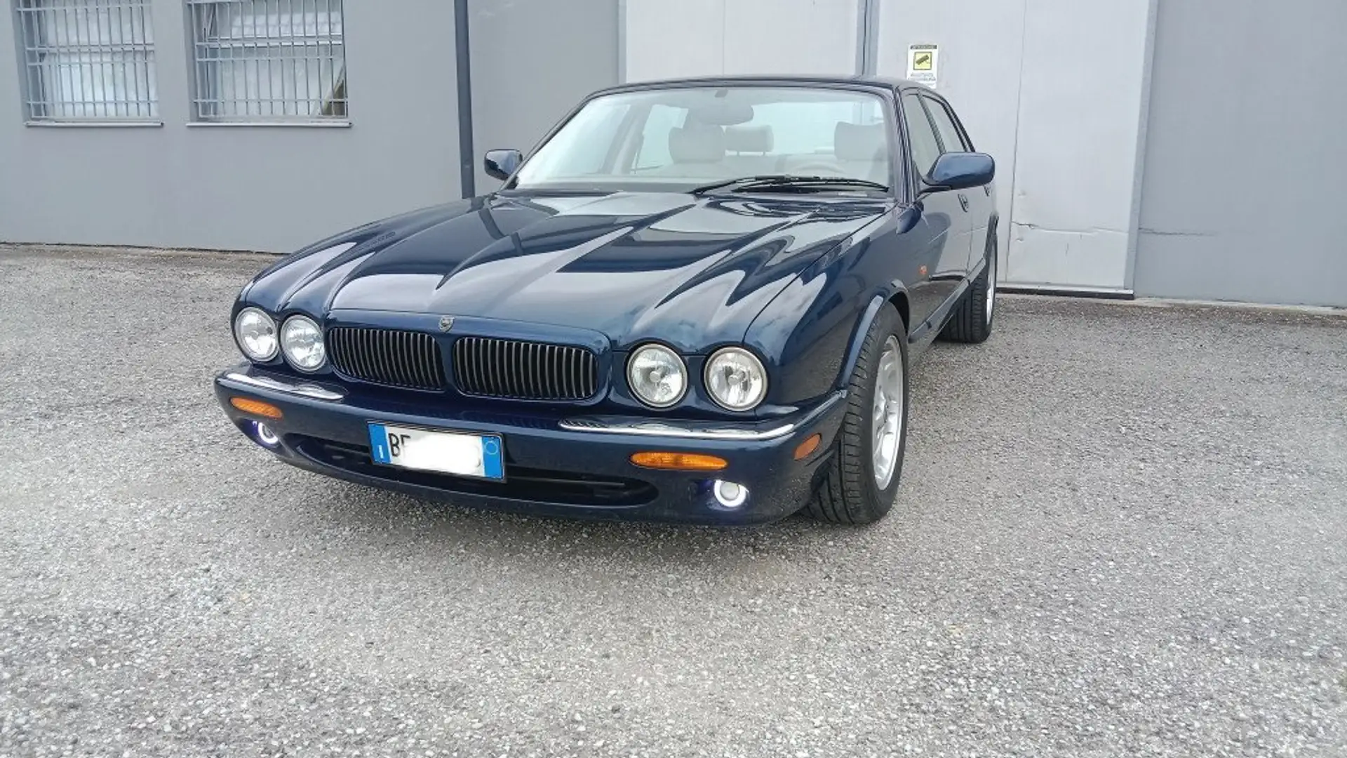 Jaguar XJ8 XJ8 3.2 - Certificata ASI - allestimento sportivo Blau - 1