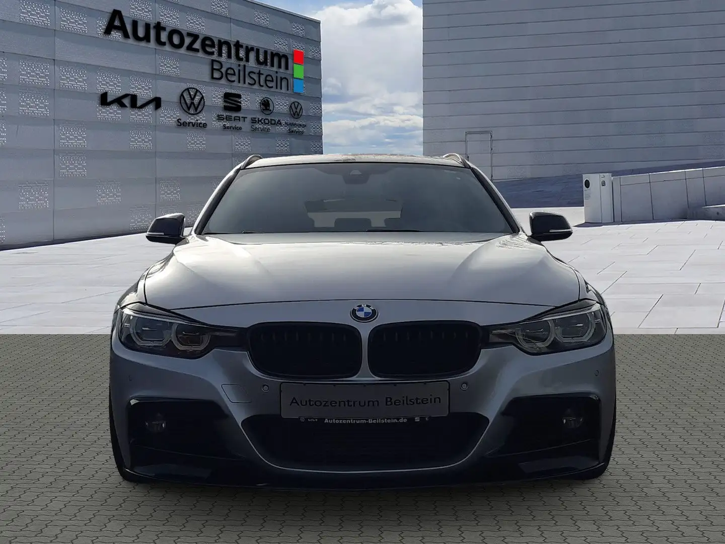 BMW 335 d Touring xDrive MSportShadow AHK Headup Argent - 2