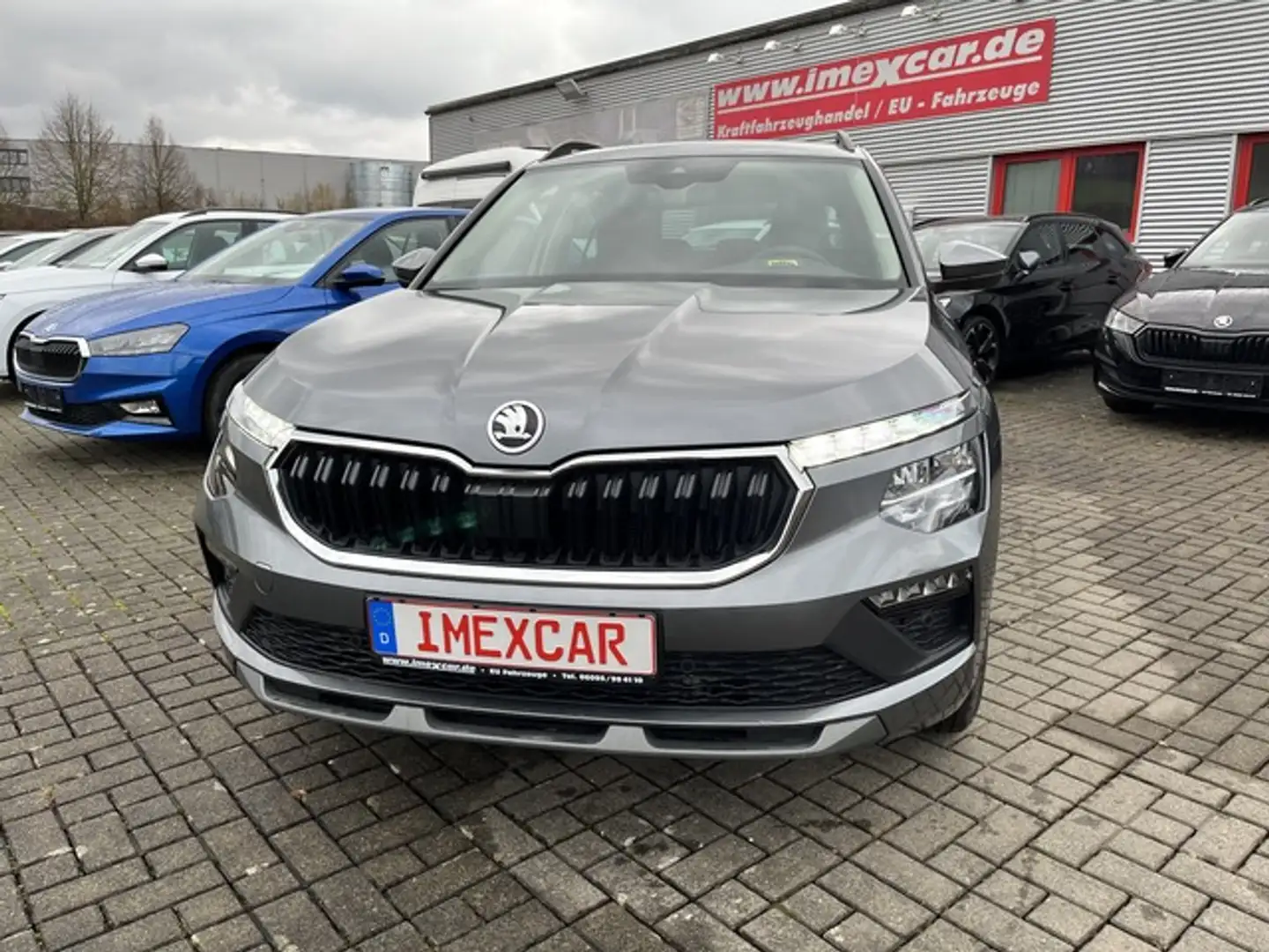 Skoda Kamiq 1,5 TSI DSG Selection Plus + AHK + Kamera + PDC + Noir - 1
